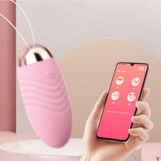Musiee - App-Controlled Massager for Her
