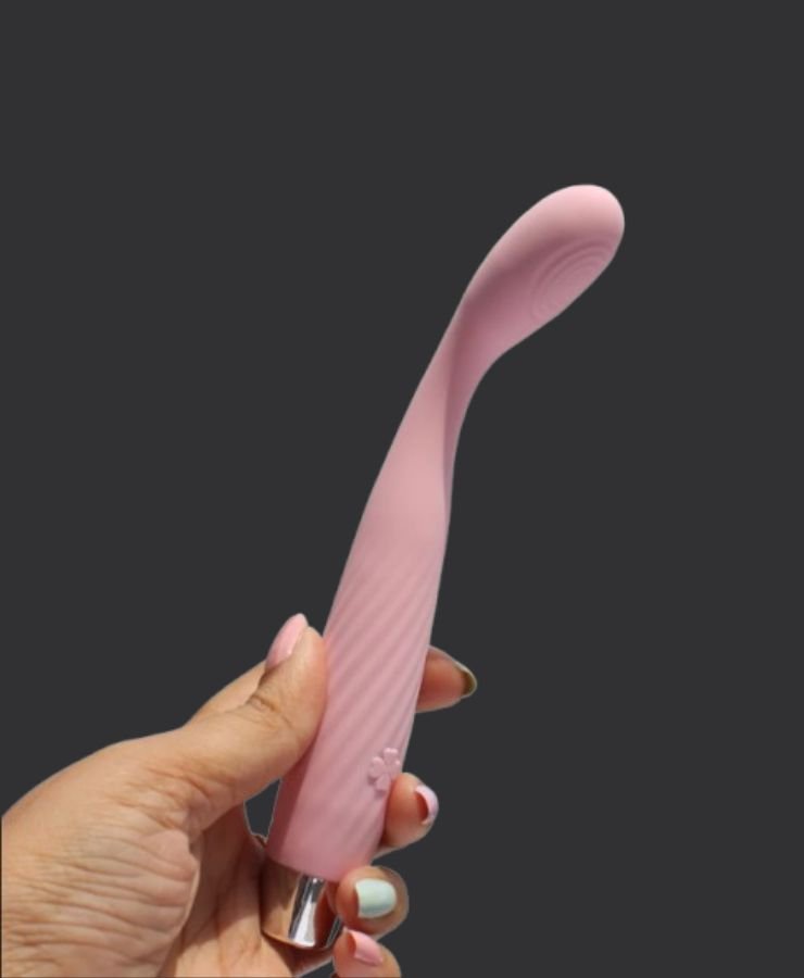 Buzzie – Massager for Her